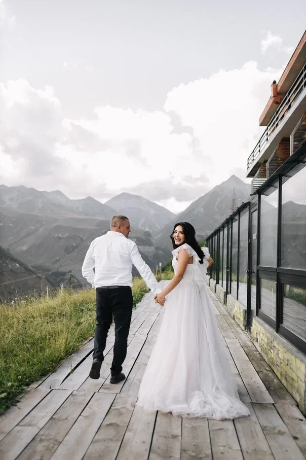 Weddings in the mountains of Georgia for foreign citizens