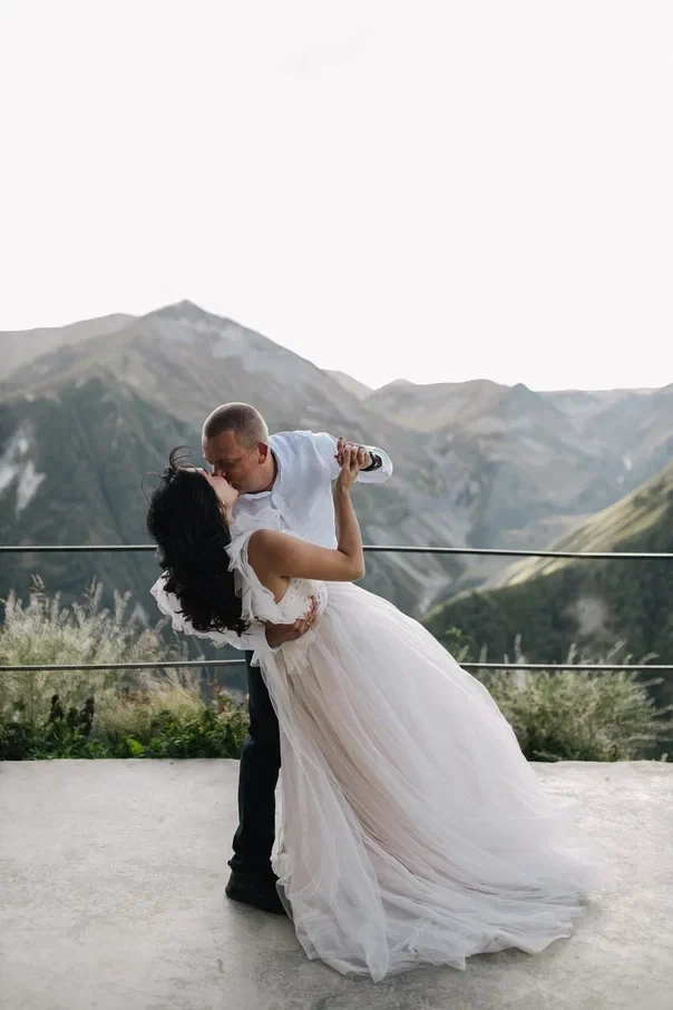 Organizing a wedding in the mountains of Georgia for foreigners