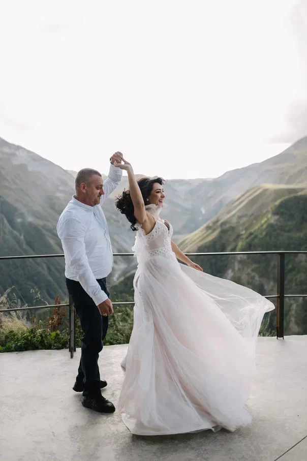 Marriage registration in the mountains in Georgia