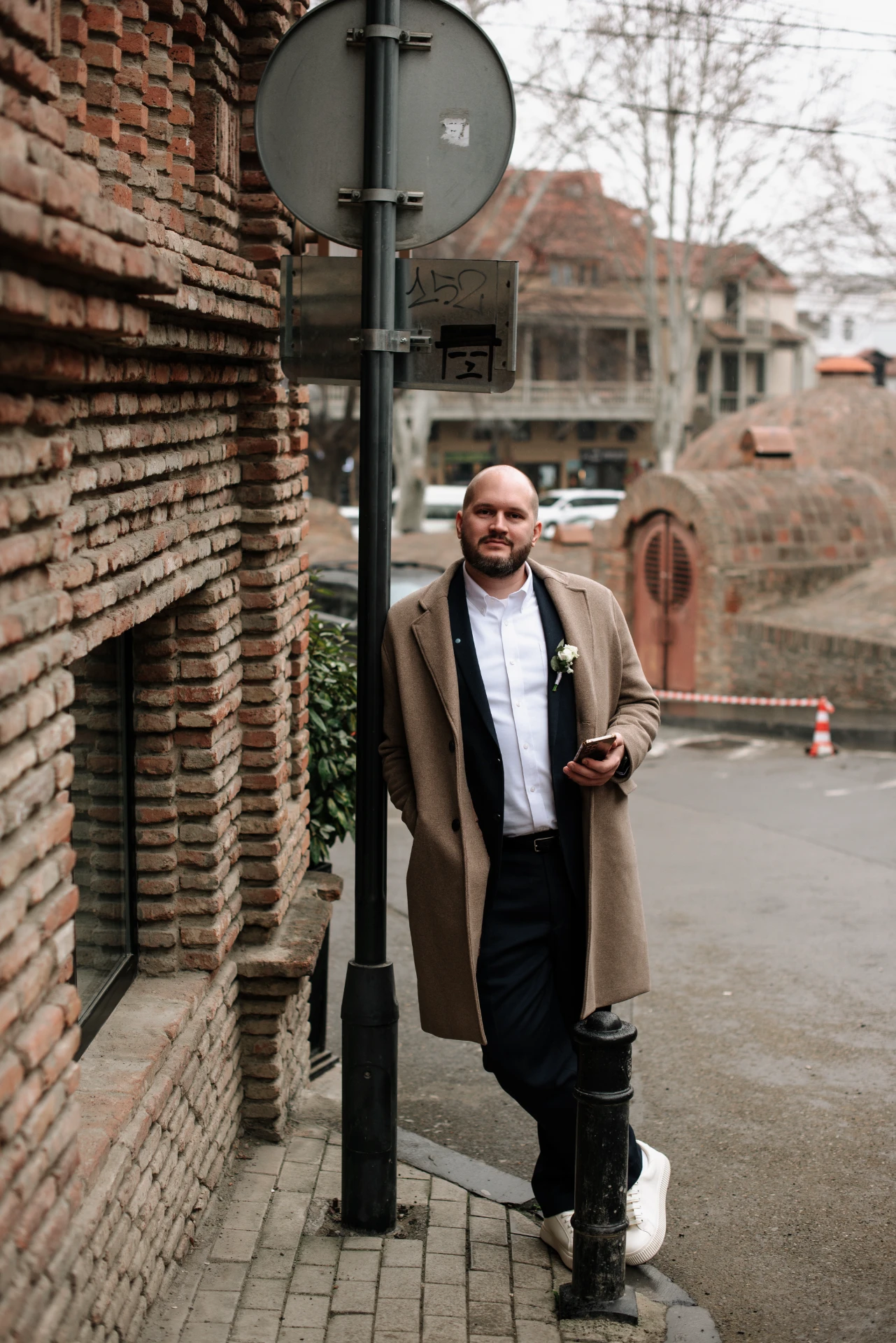 An outdoor wedding with a view of the ancient streets of Tbilisi