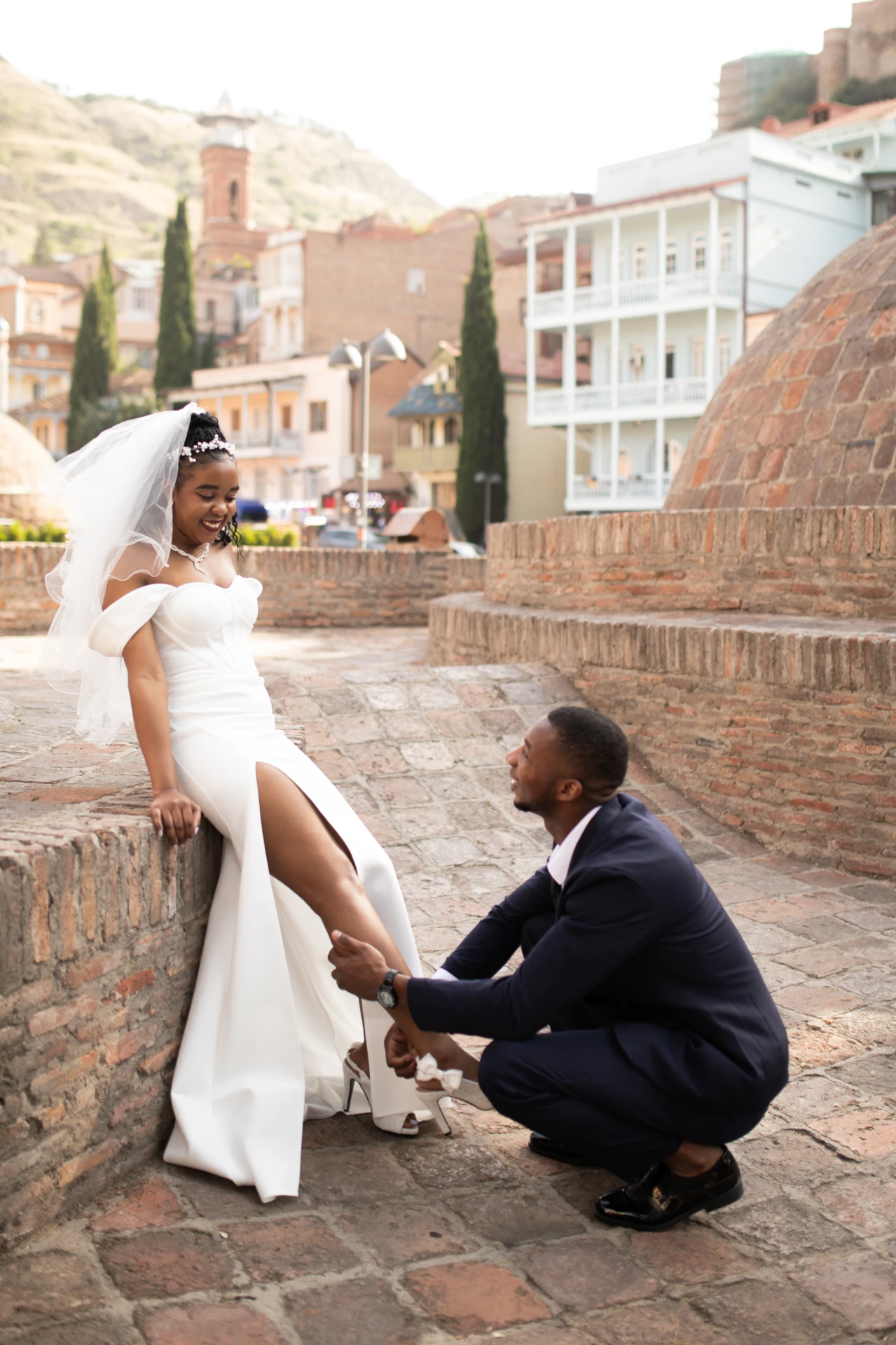 Romantic wedding in Georgia international couple