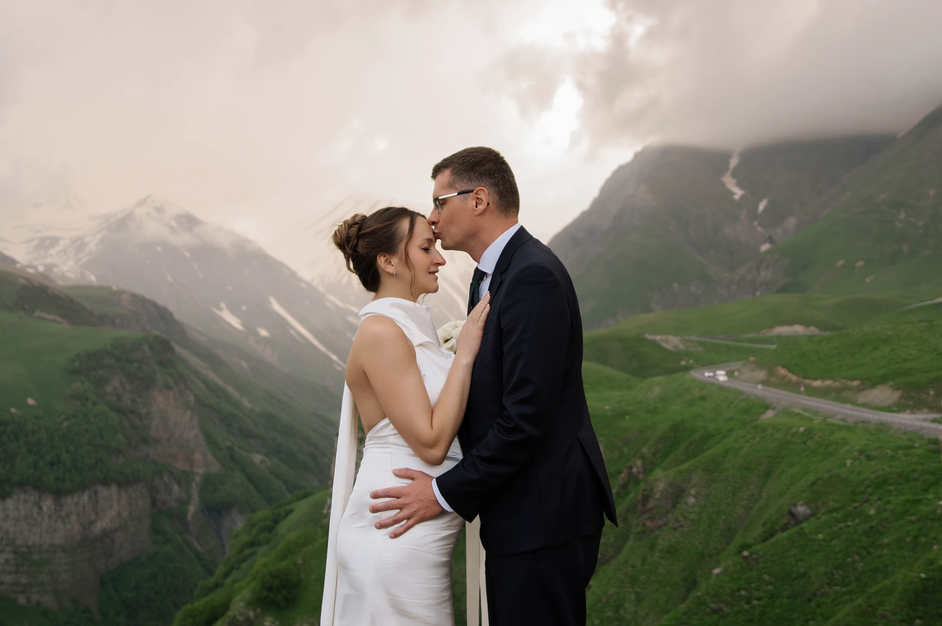 Wedding photo shoot of a couple in the mountains of Georgia