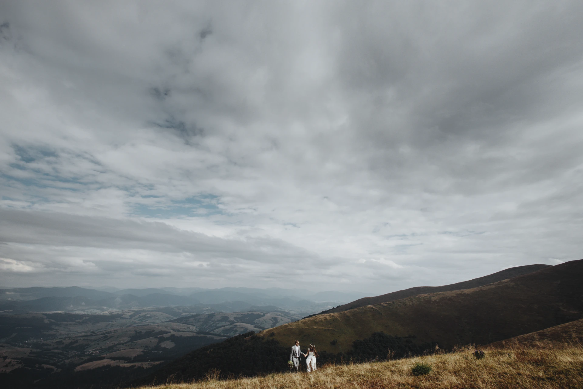Unique wedding in Kojori in autumn