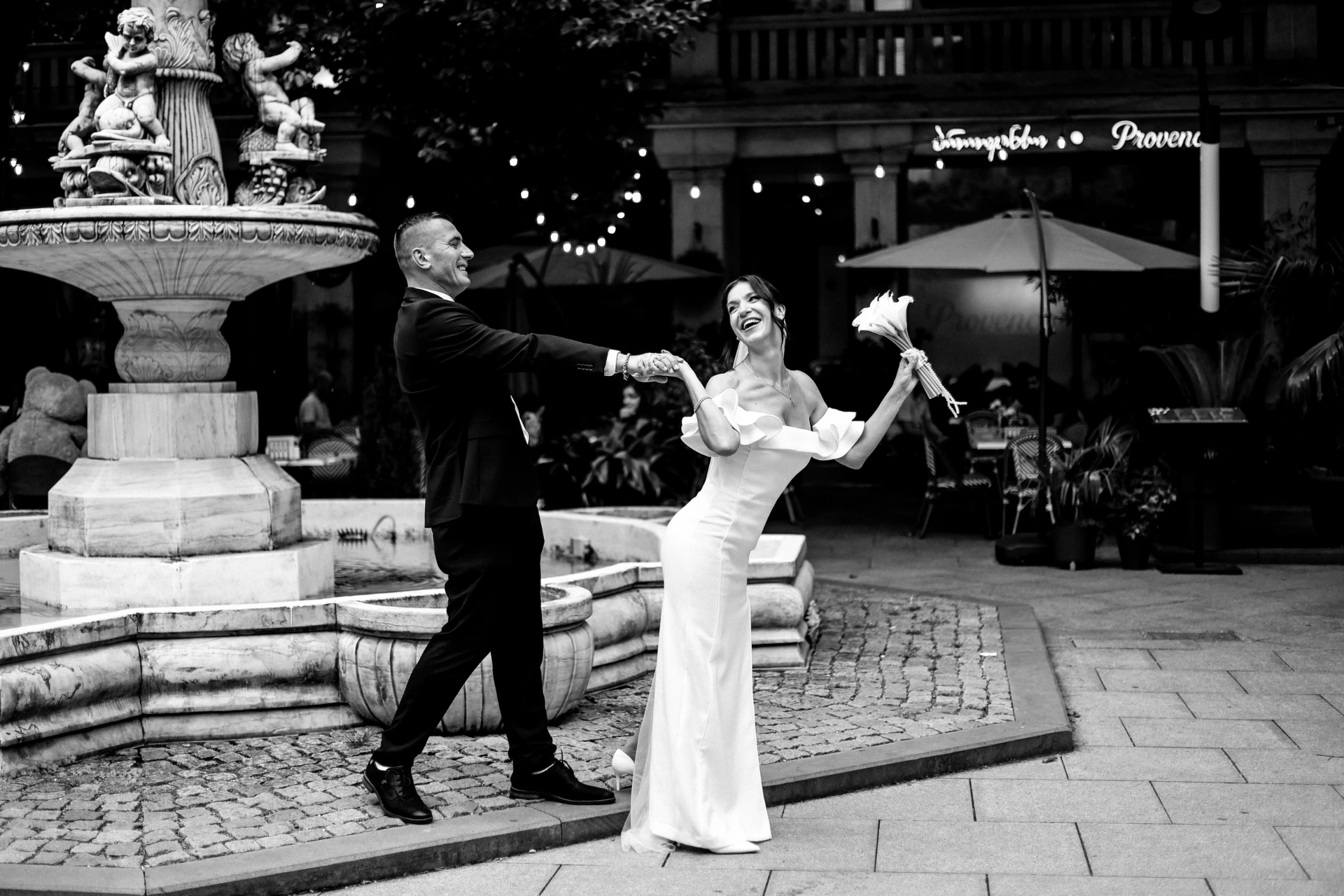Symbolic wedding for foreigners in Georgia Batumi