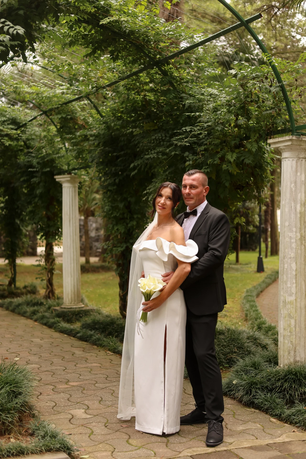 Символическая свадьба для иностранных пар в Батуми