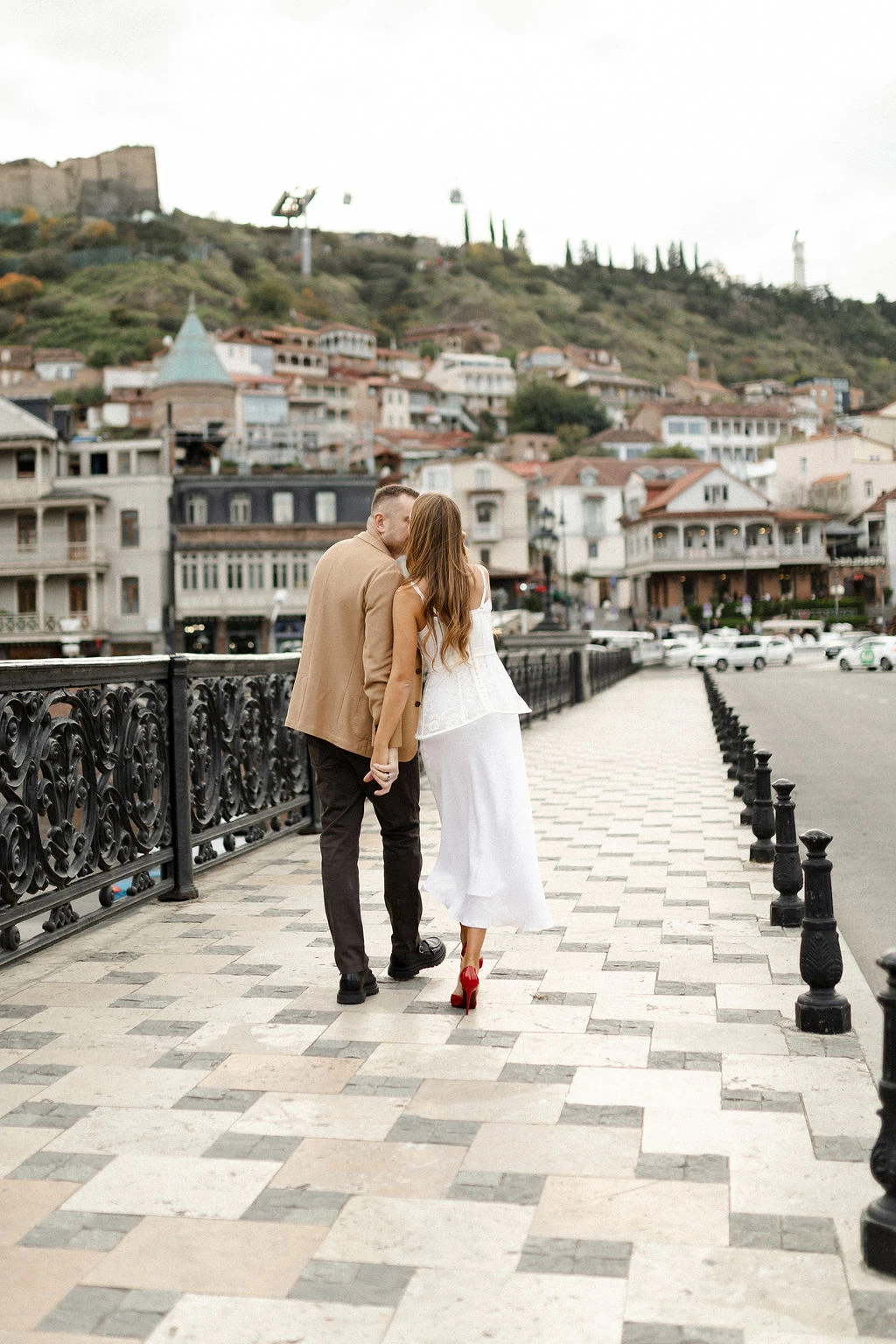 Осенняя свадьба для иностранных граждан в сердце Тбилиси