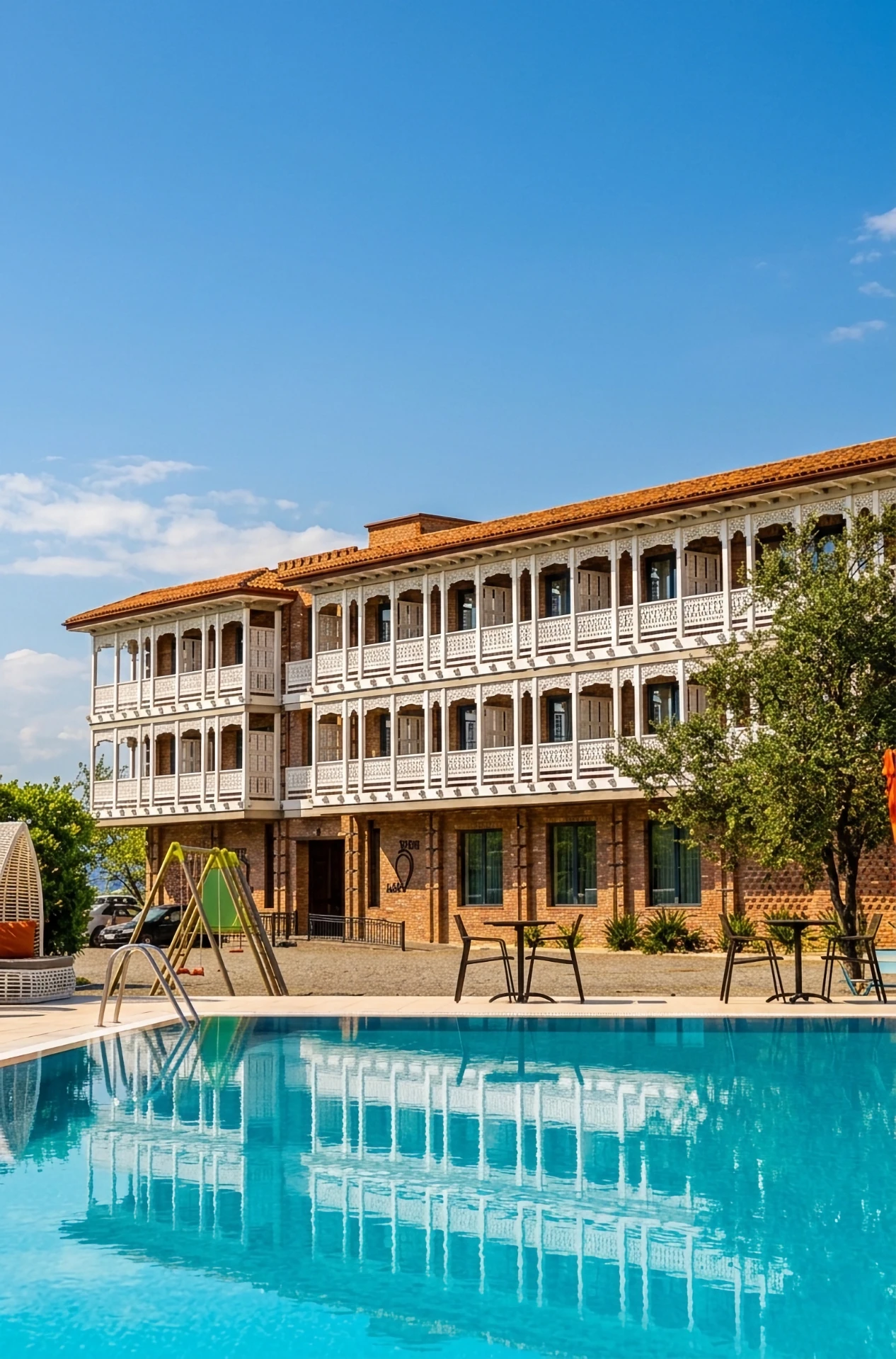 Wedding for foreign couples at Chateau Artwine in Georgia