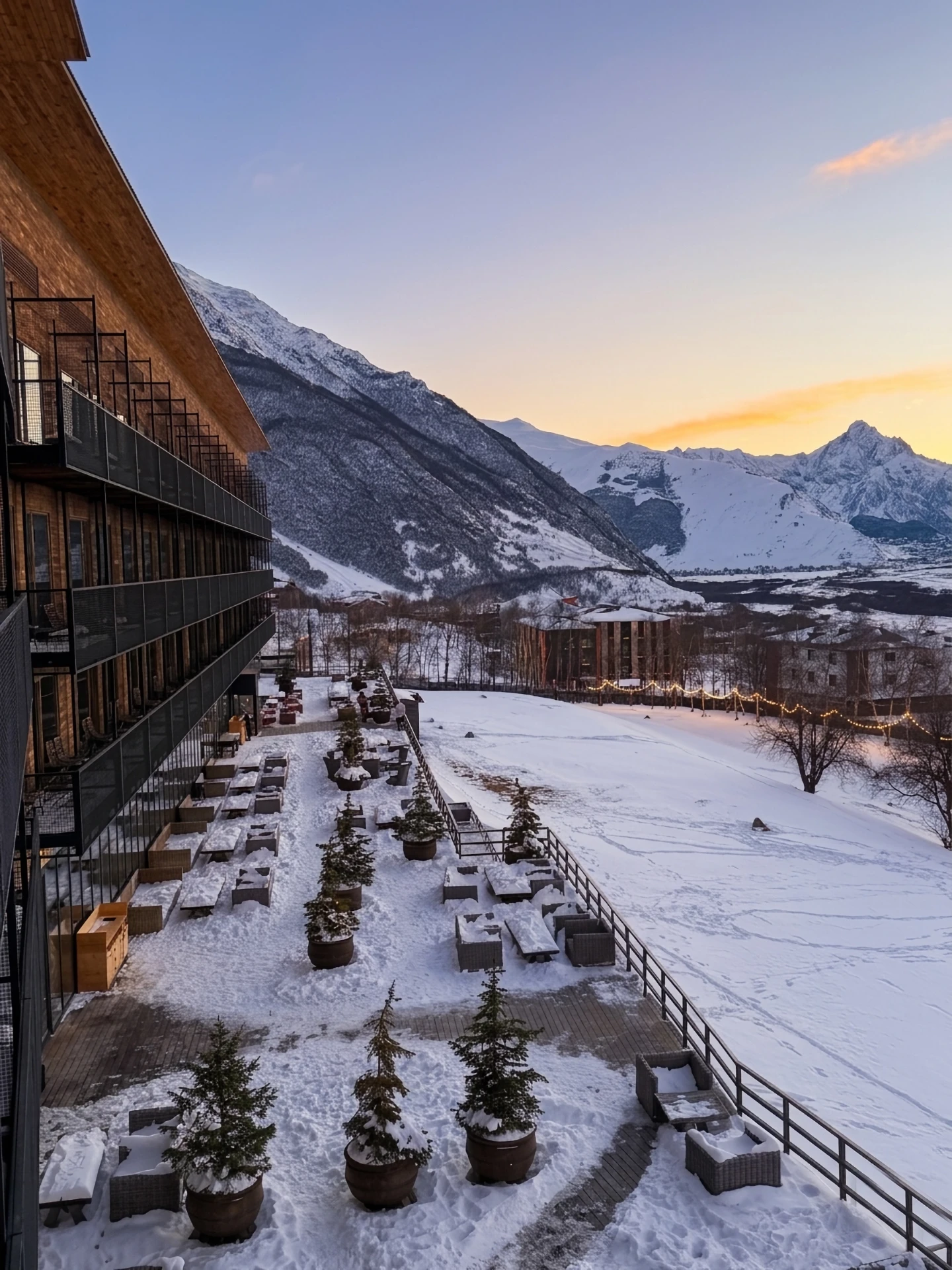 Свадьба для иностранных граждан в горах в Rooms Kazbegi Грузия