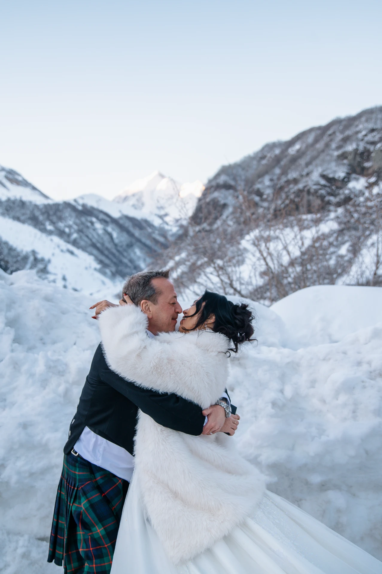 wedding photoshoot in the mountains of Georgia for foreign couples
