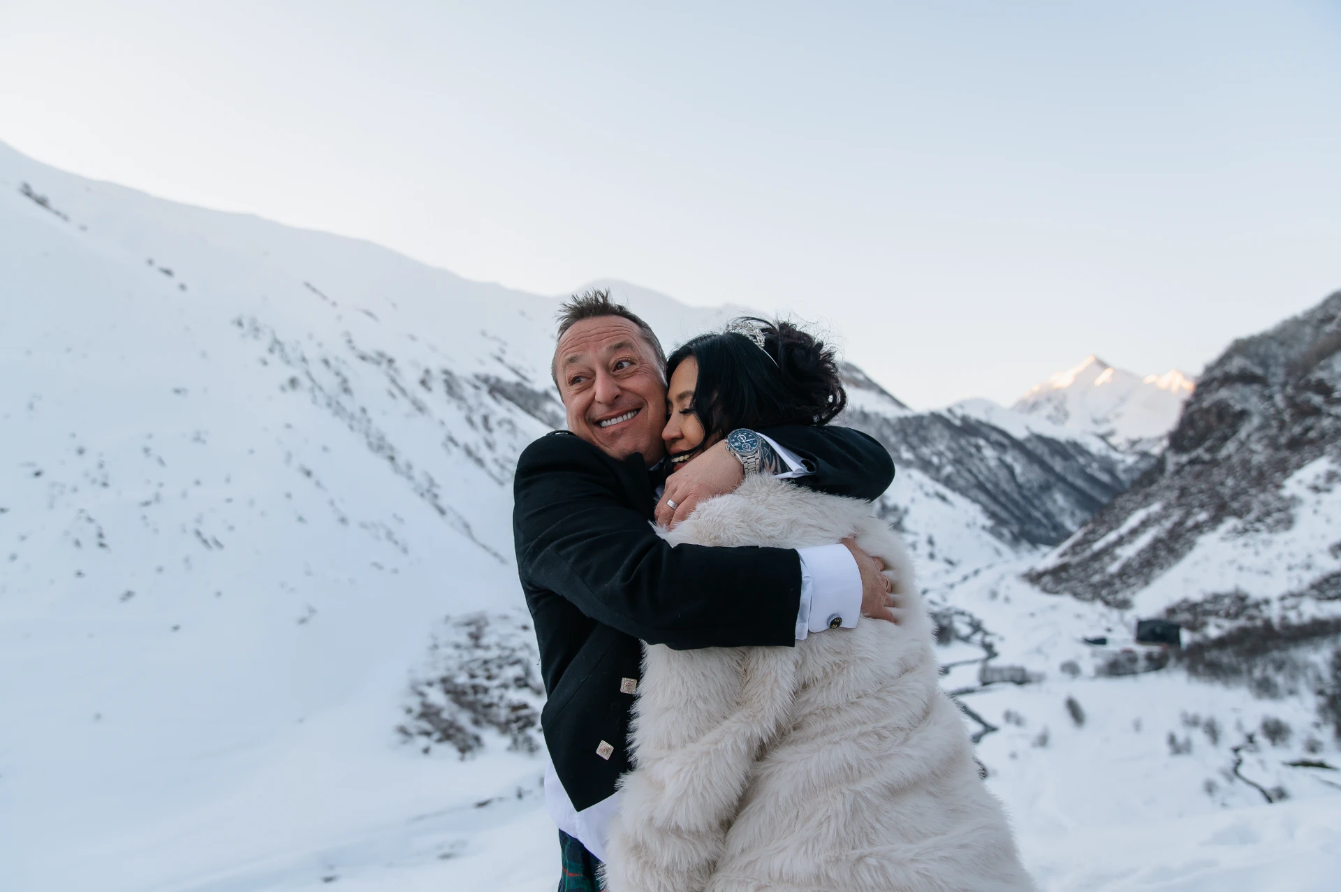 wedding in the mountains of Georgia for foreigners in winter